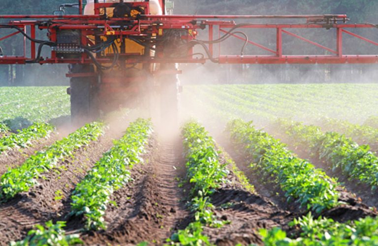 MZe dá 251 milionů korun na výzkum snižování spotřeby hnojiv nebo pesticidů