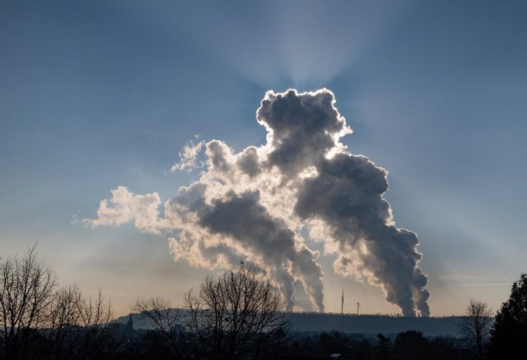 Ekologové: Řešením vysokých cen energií je vyjmutí plynových elektráren z trhu